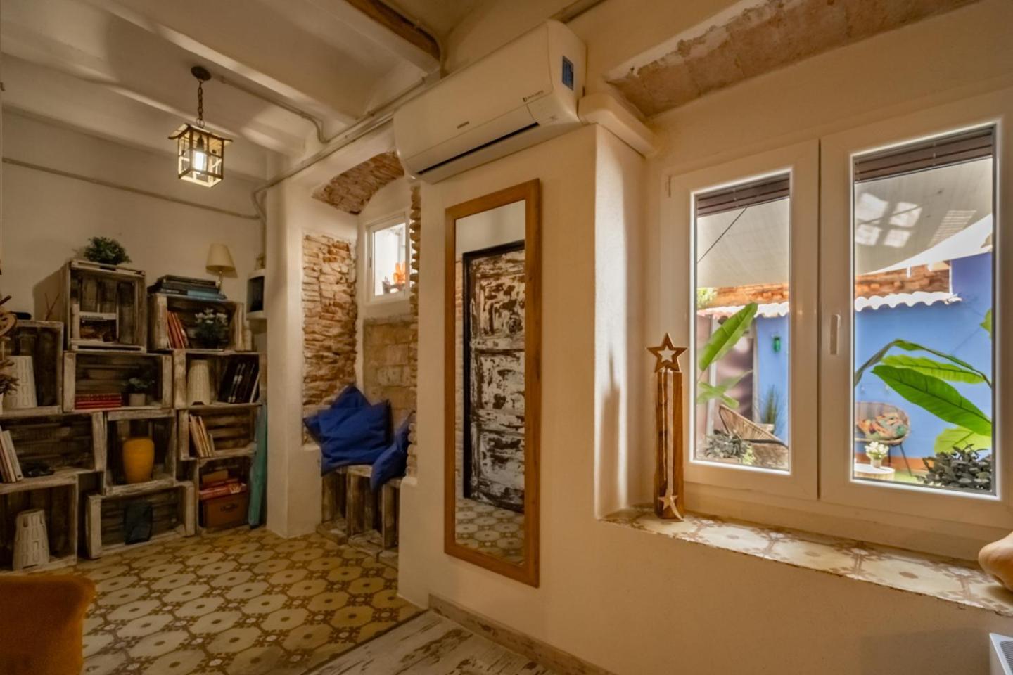 Apartamento En El Corazon De Tarragona. Planta Baja Con Patio. Eksteriør bilde
